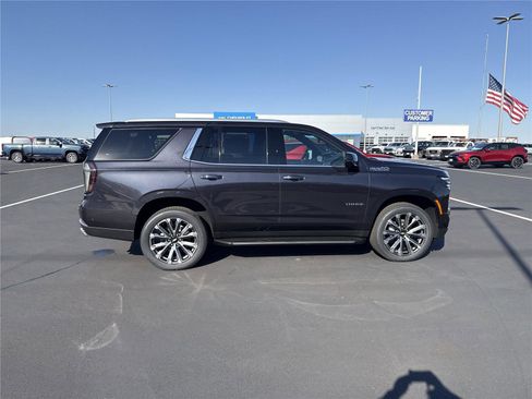 New 2026 Chevrolet Tahoe High Country w/ Sun And Tow Package AWD/4WD image 8