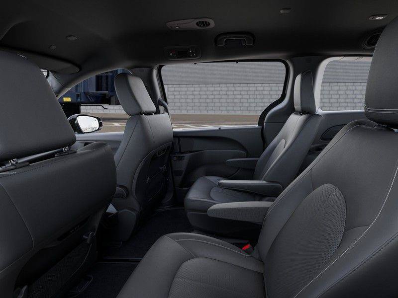New 2026 Chrysler Pacifica Select w/ S Appearance Package FWD image 23