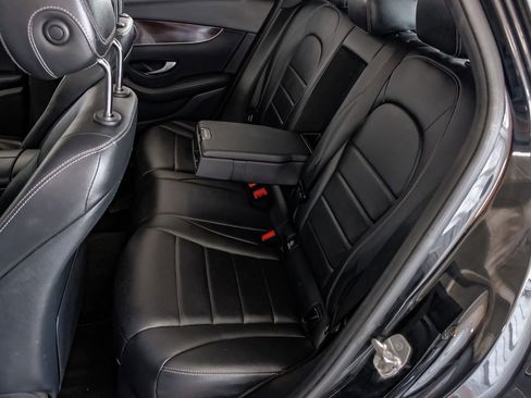 Used 2019 Mercedes-Benz GLC 300 image 38