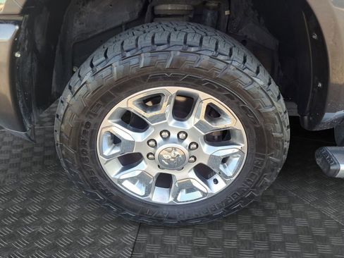 Used 2016 RAM 2500 Limited image 23