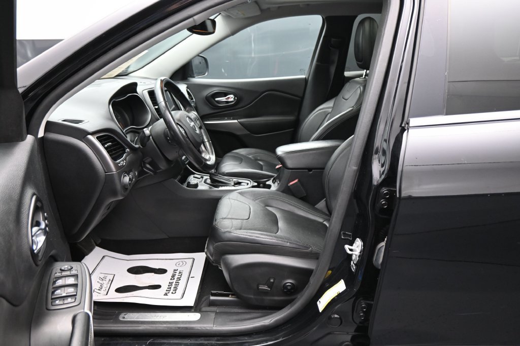 Used 2021 Jeep Cherokee Limited AWD/4WD image 9