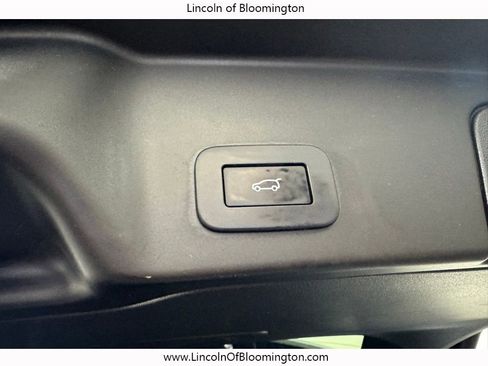 Used 2023 Land Rover Range Rover Evoque R-Dynamic S AWD/4WD image 28