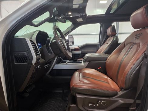 Used 2019 Ford F250 King Ranch w/ King Ranch Ultimate Package AWD/4WD image 13
