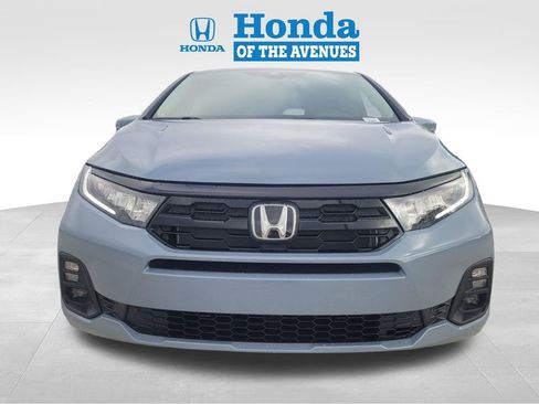 New 2026 Honda Odyssey Touring image 2