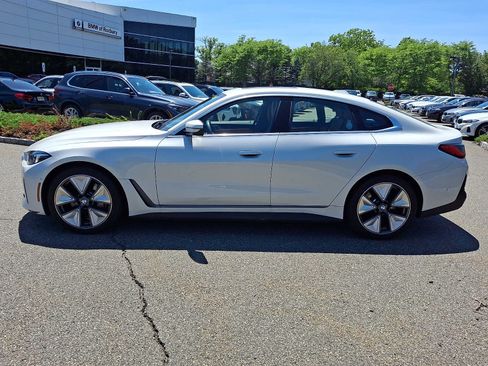 Used 2025 BMW i4 xDrive40i w/ Premium Package AWD/4WD image 4