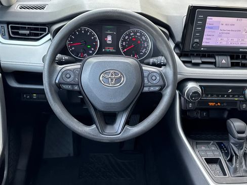 Used 2021 Toyota RAV4 XLE w/ Carpet Mat Package (TMS) FWD image 14