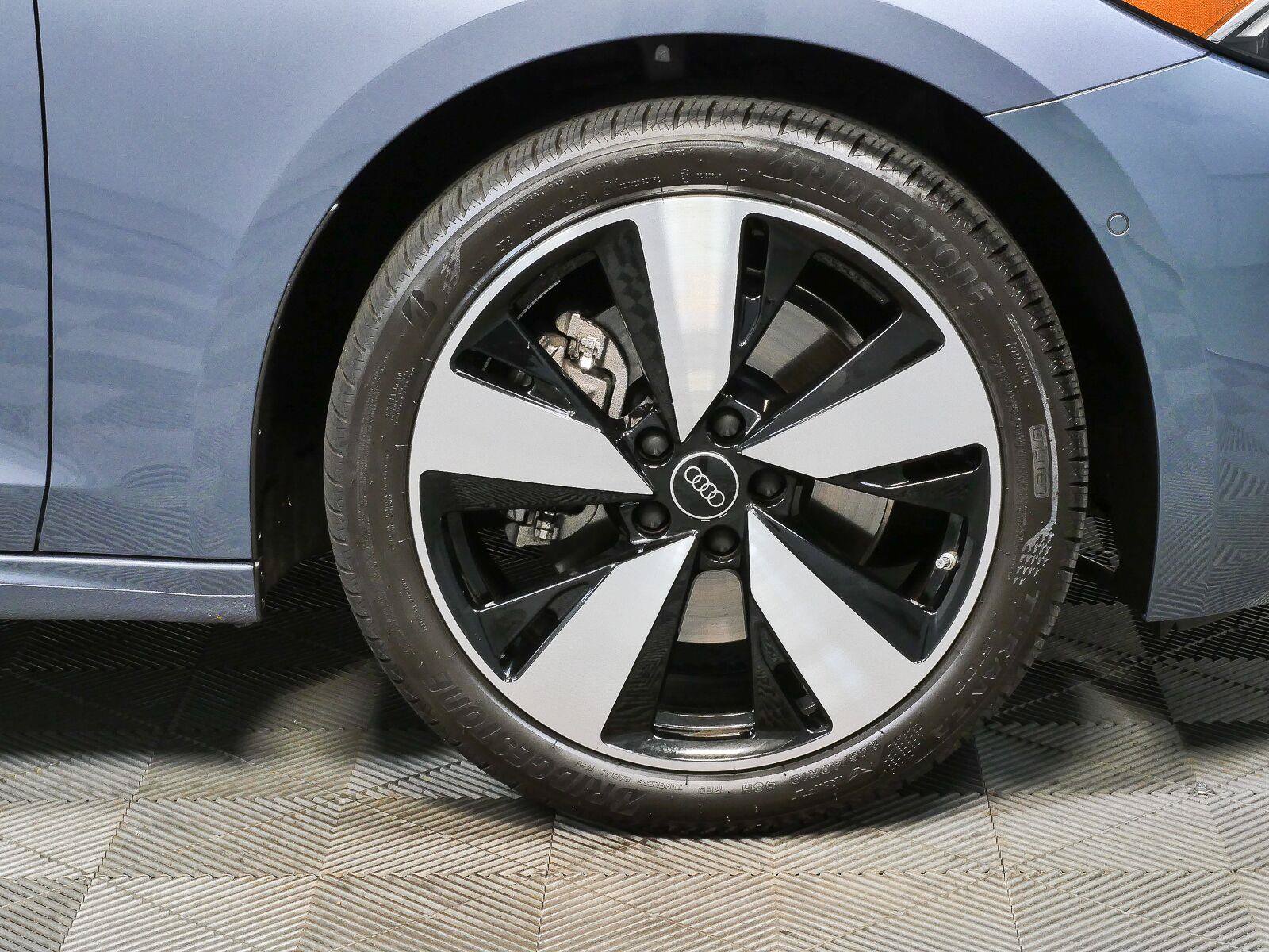 Used 2025 Audi A5 Prestige w/ 19" Wheel Package AWD/4WD image 40