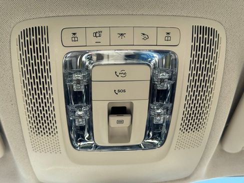 Used 2023 Mercedes-Benz GLB 250 GLB 250 image 27