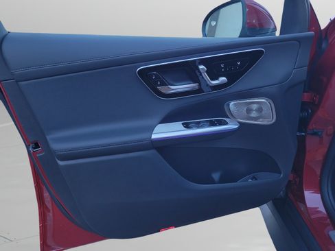 Certified 2026 Mercedes-Benz GLC 300 image 28