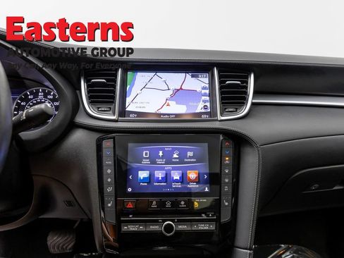 Used 2019 INFINITI QX50 Luxe w/ Navigation Package AWD/4WD image 12