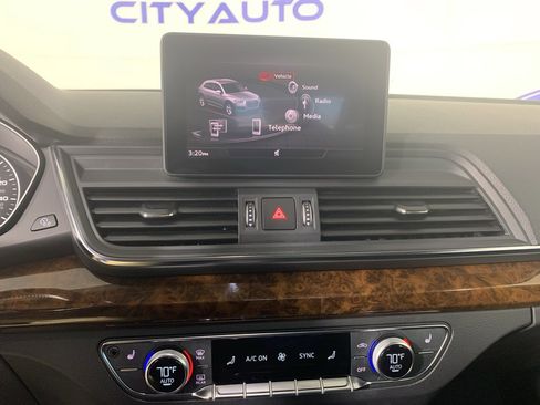 Used 2018 Audi Q5 2.0T Premium w/ Convenience Package image 27