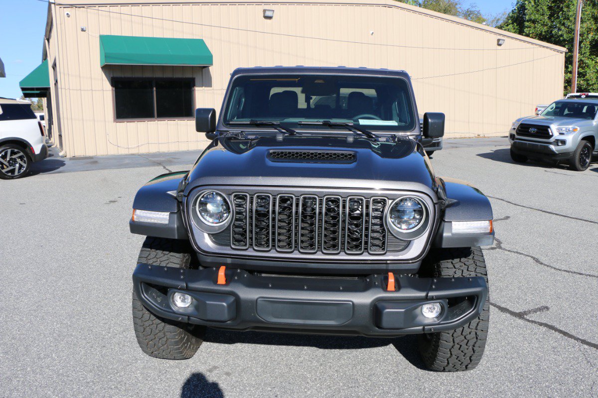 Used 2026 Jeep Gladiator Mojave AWD/4WD image 11