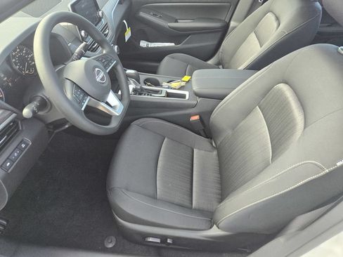 New 2026 Nissan Altima 2.5 SV FWD image 12