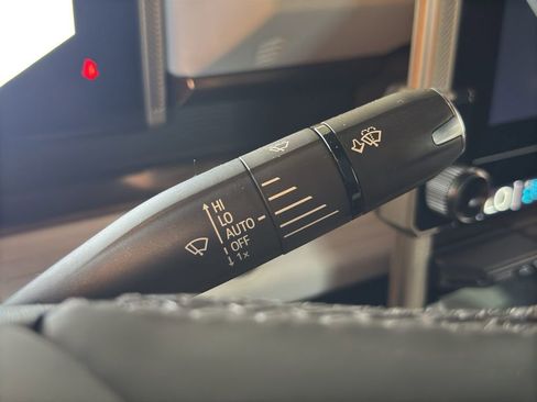 New 2025 GMC Hummer EV 2X image 29