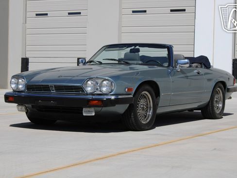 Used 1990 Jaguar XJS V12 Convertible image 5