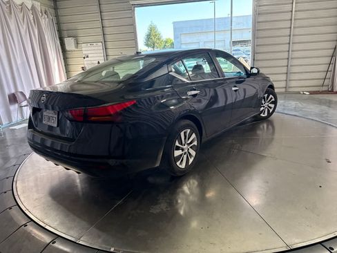 Used 2020 Nissan Altima 2.5 S FWD image 5