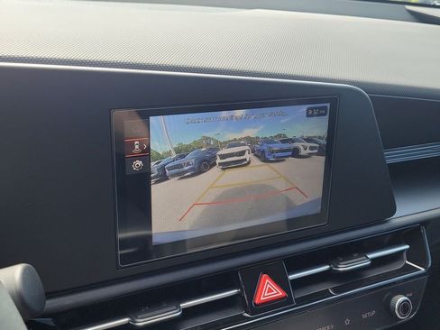 New 2026 Kia Niro LX FWD image 31