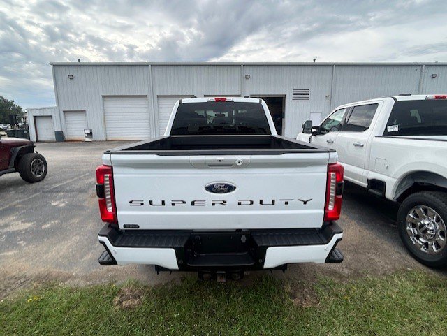 Used 2025 Ford F250 Lariat w/ Lariat Ultimate Package AWD/4WD image 4