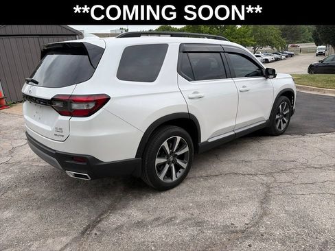 Used 2023 Honda Pilot Elite image 5