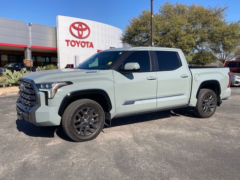 Used 2025 Toyota Tundra Platinum image 1