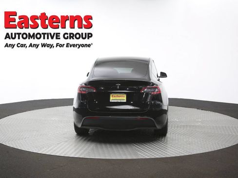 Used 2021 Tesla Model Y Long Range AWD/4WD image 33