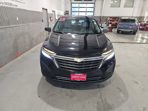 Used 2023 Chevrolet Equinox LS AWD/4WD image 10
