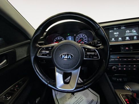 Used 2020 Kia Optima SE FWD image 12