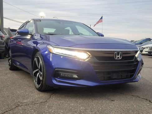 Used 2018 Honda Accord Sport image 10