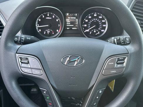 Used 2017 Hyundai Santa Fe Sport image 22