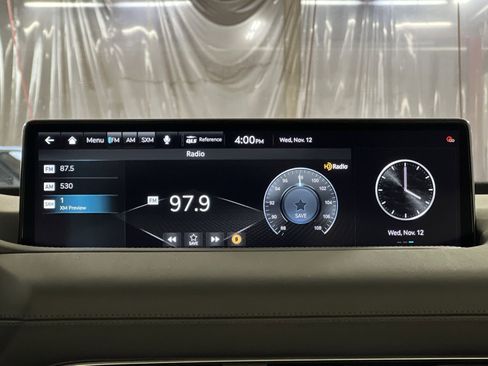 Used 2022 Genesis GV80 2.5T w/ Prestige Package 04 image 18