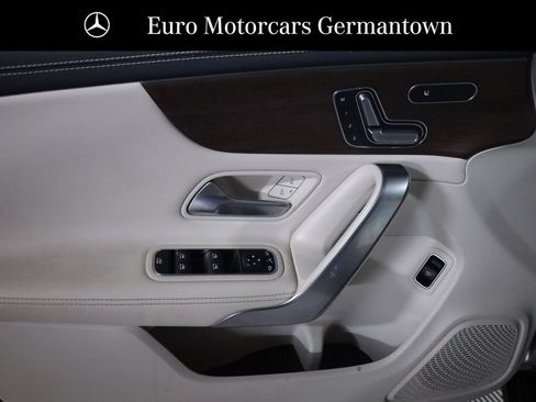 Used 2023 Mercedes-Benz CLA 250 4MATIC image 21