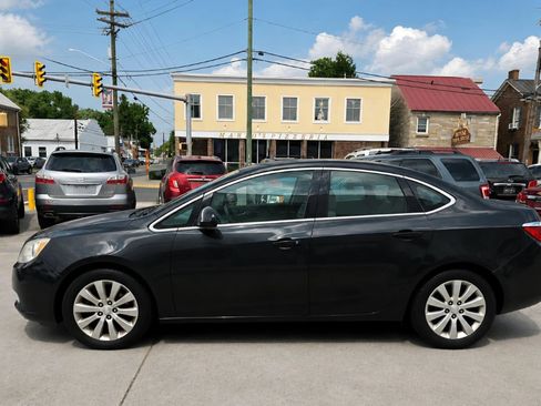 Used 2015 Buick Verano FWD image 2