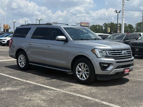 Used 2021 Ford Expedition Max XLT RWD image 3