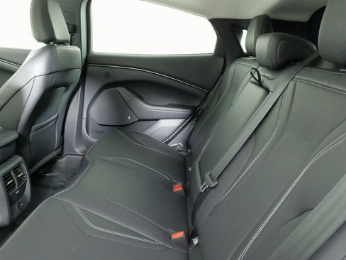 Used 2022 Ford Mustang Mach-E Premium image 36