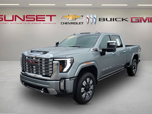 Certified 2024 GMC Sierra 2500 Denali w/ Denali Reserve Package image 8