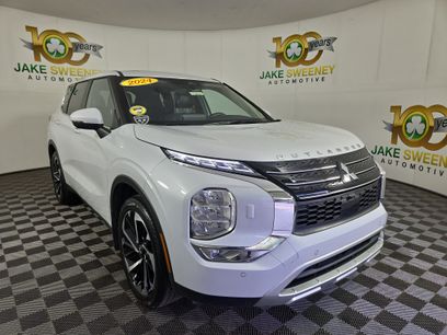 Used 2024 Mitsubishi Outlander SE