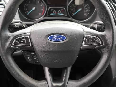 Used 2019 Ford Escape SE FWD image 25