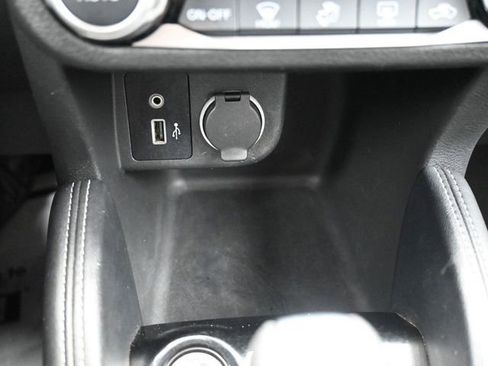 Used 2020 Nissan Kicks SV w/ Exterior Package image 42