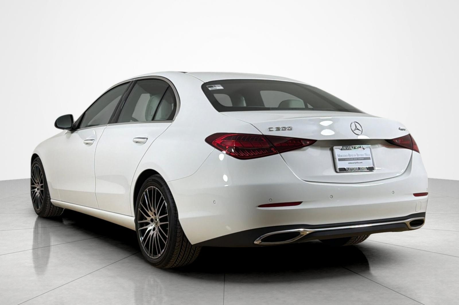 Used 2026 Mercedes-Benz C 300 4MATIC Sedan image 3