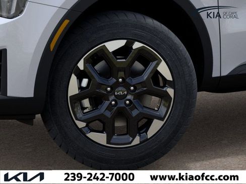New 2026 Kia Sorento S image 9