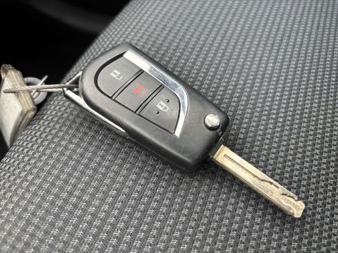 Used 2025 Toyota RAV4 LE image 18