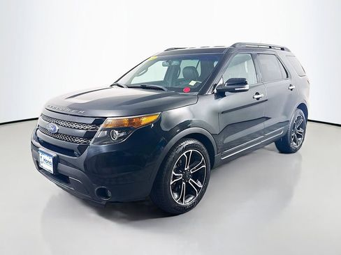 Used 2014 Ford Explorer Sport w/ Equipment Group 401A AWD/4WD image 3