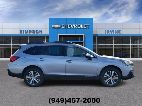 Used 2019 Subaru Outback 2.5i Limited w/ Popular Package #2 AWD/4WD image 9