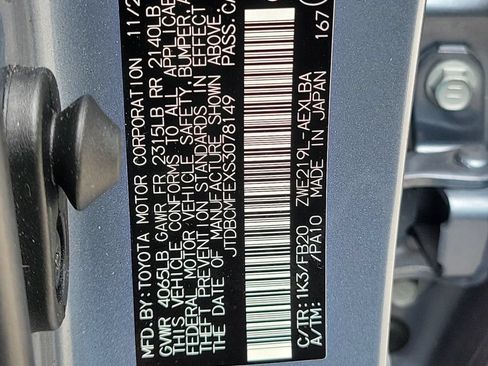 Used 2025 Toyota Corolla LE FWD image 30