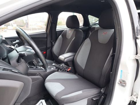 Used 2014 Ford Focus ST image 14