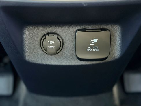 Used 2025 Hyundai Palisade Limited AWD/4WD image 24