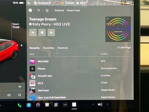 Used 2020 Tesla Model Y Long Range image 11