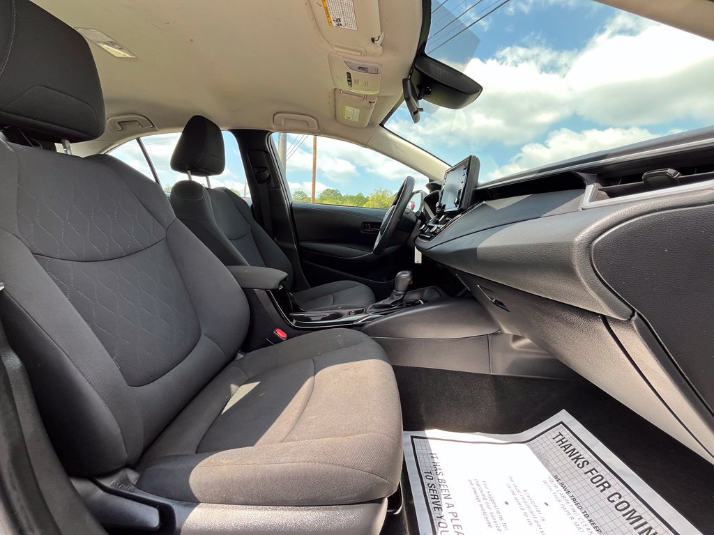 Used 2022 Toyota Corolla LE FWD image 34