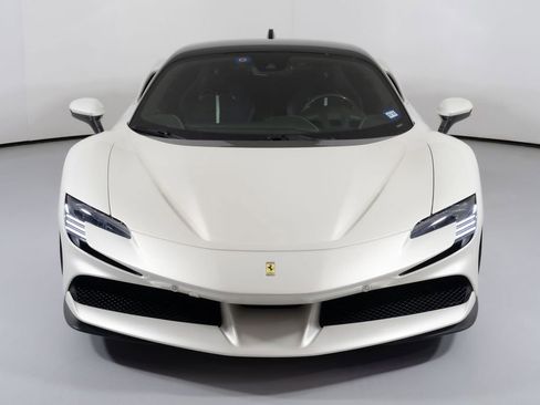 Used 2022 Ferrari SF90 Stradale image 7