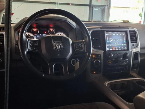 Used 2019 RAM 1500 Big Horn AWD/4WD image 14